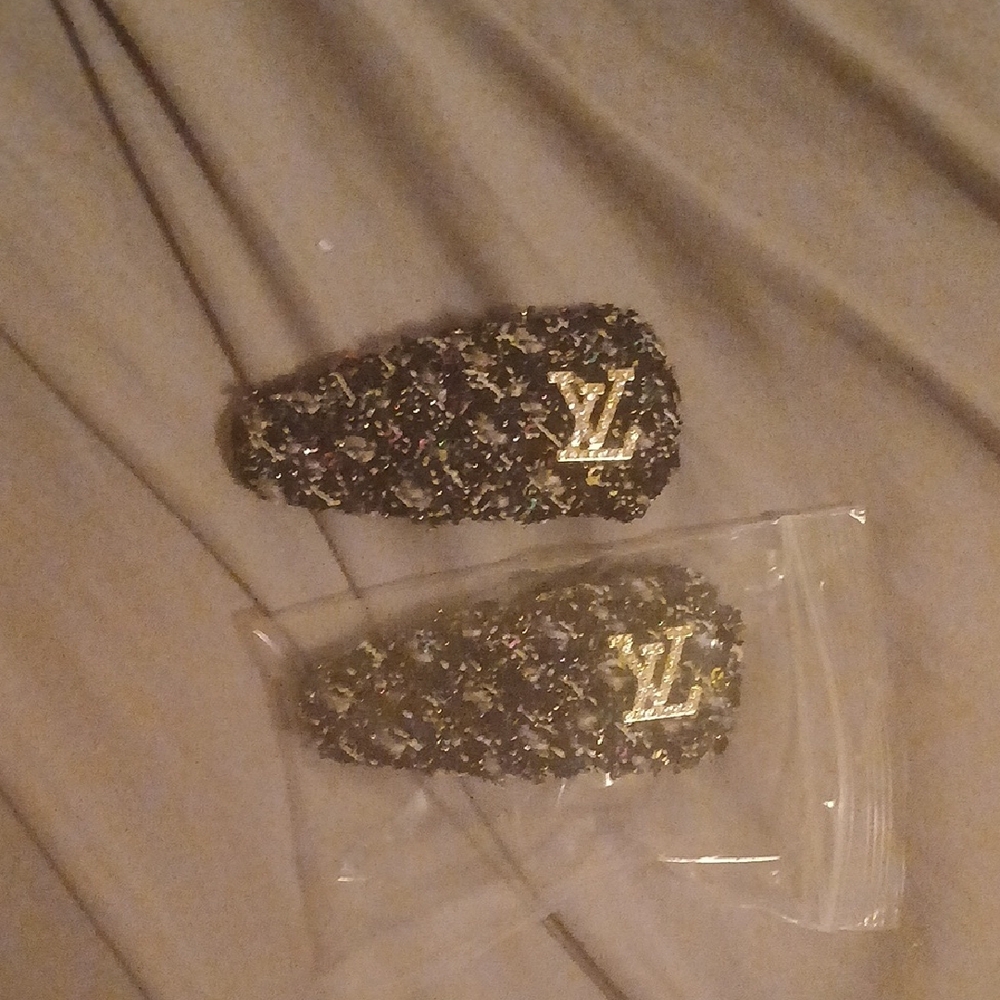 Stylish Tweed Esqu. Peacock Set Of Two Hair Clips!! Super Cute.
